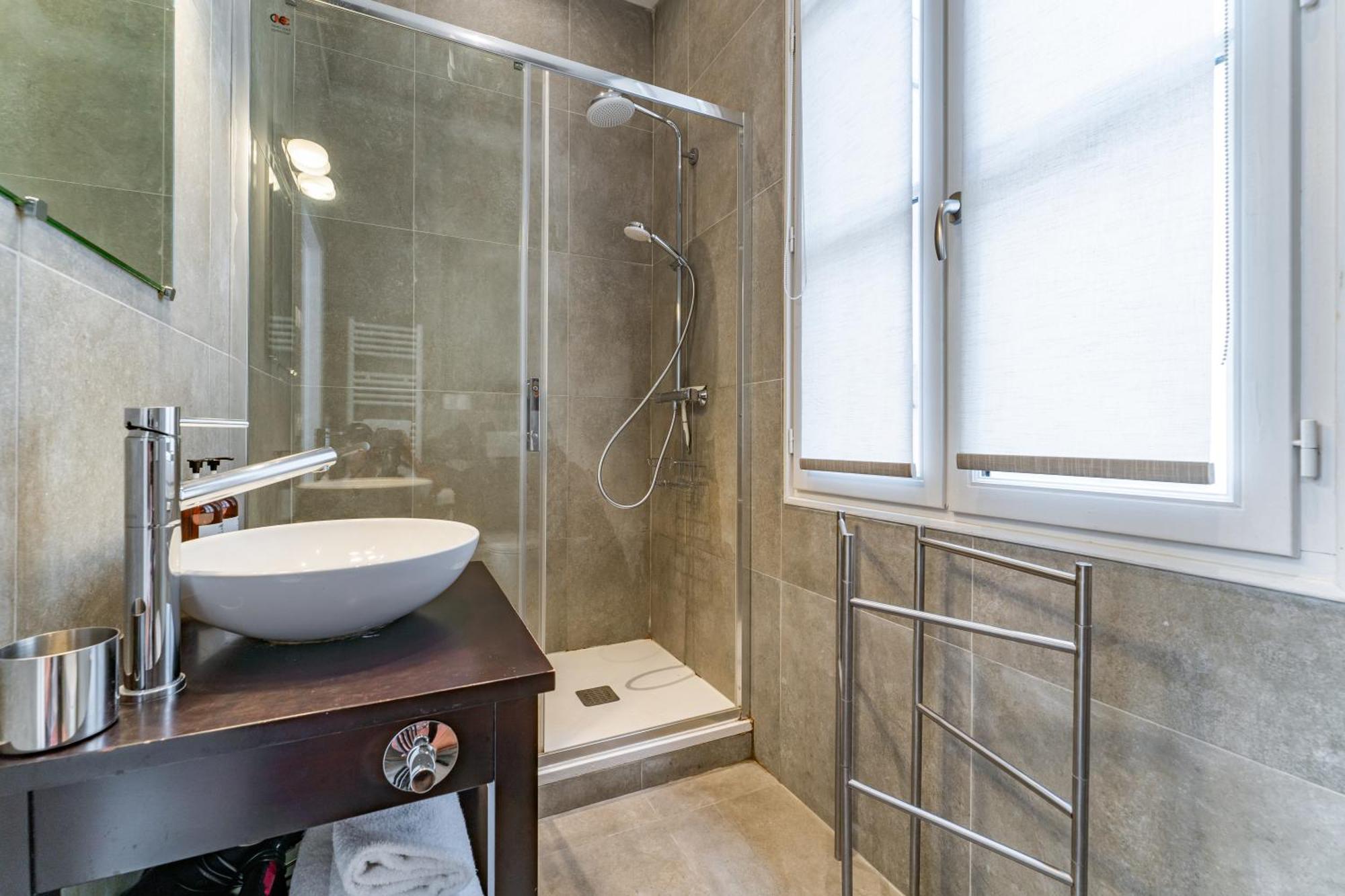 Magnifique Appartement Avec Climatisation En Hyper Centre De Burdeos Exterior foto
